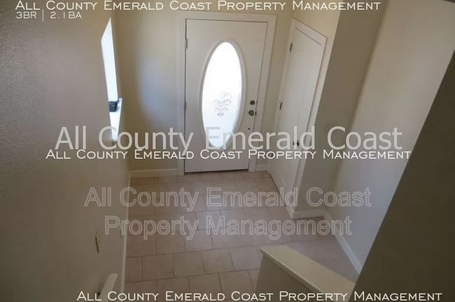 Building Photo - 425 Twin Lakes Ln