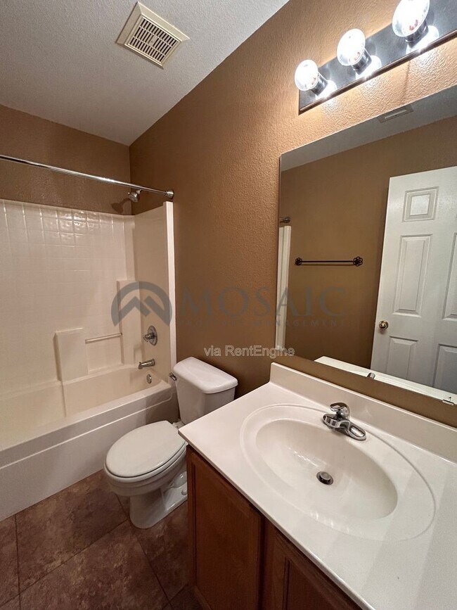 Building Photo - 10348 E Crescent Ave