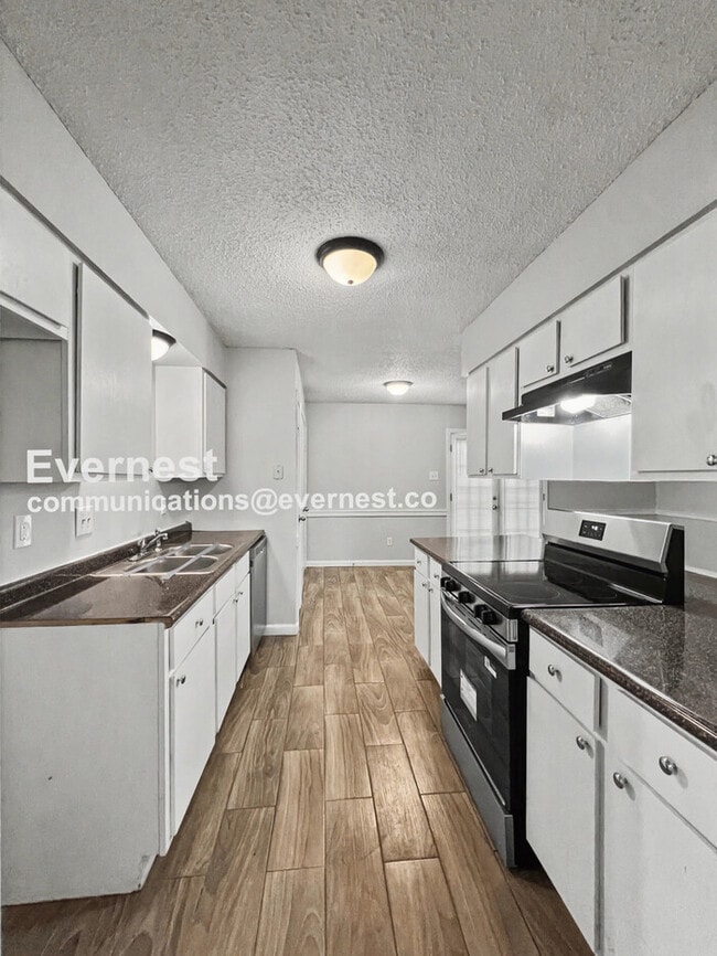 Building Photo - 5733 Woodbourne Ct