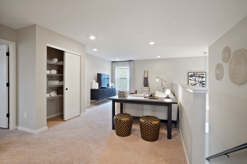Building Photo - 7023 Unitas Lp