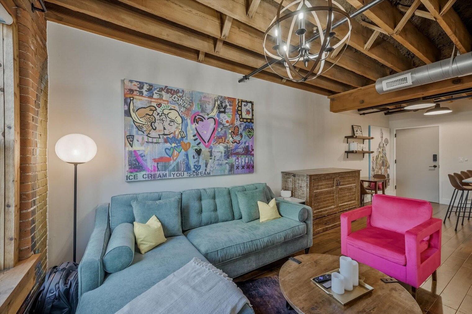 Building Photo - 610 21st Ave N