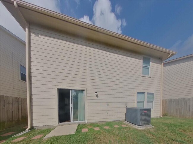 Building Photo - 4218 Heritagestone Dr