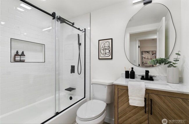 Building Photo - 11 SW 100th St