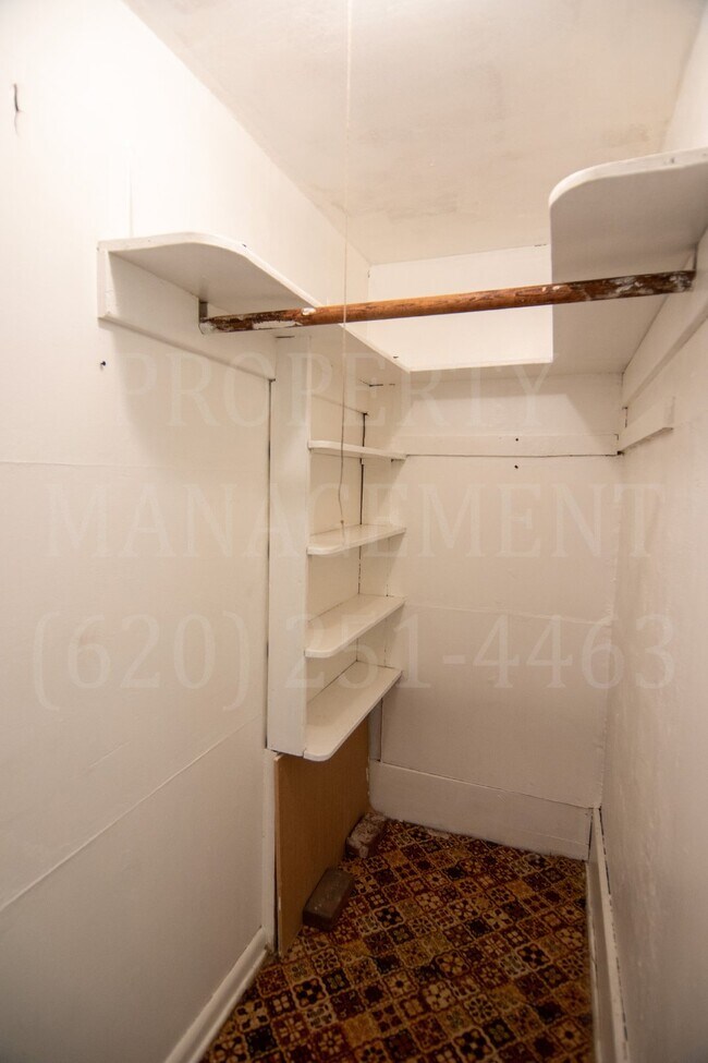 Building Photo - 1 Bedroom Rental in Cherryvale, KS