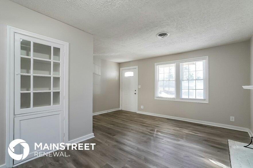 Building Photo - 2714 Hartford Dr