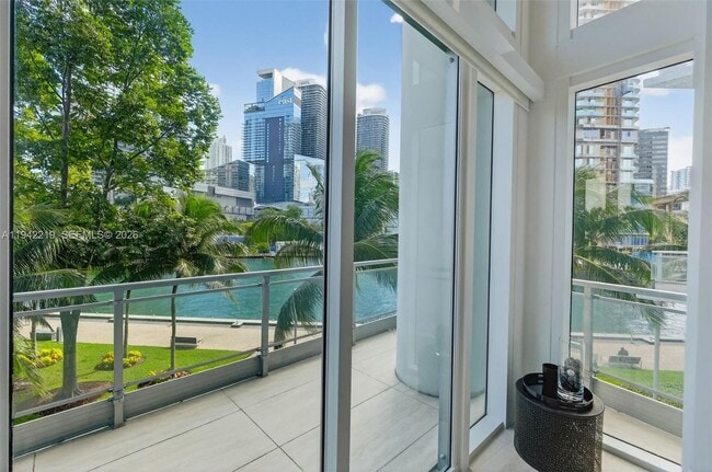 Building Photo - 92 SW 3rd St