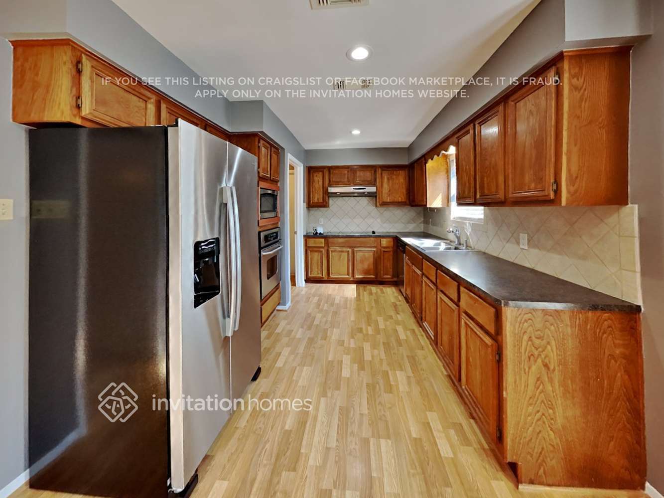 Building Photo - 6907 Stoney River Dr