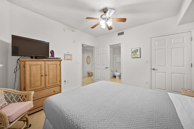 Building Photo - 817 Mystic Dr
