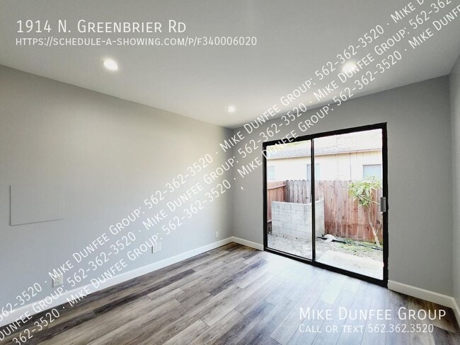Building Photo - 1914 N Greenbrier Rd