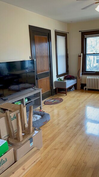 Building Photo - 3615 18th Ave S