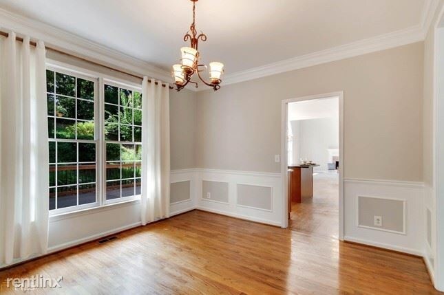 Building Photo - 5 br, 3 bath House - 5005 Brent Knoll Ln