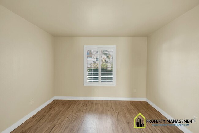 Building Photo - Beautifully Remodeled 3-Bedroom Home for Rent