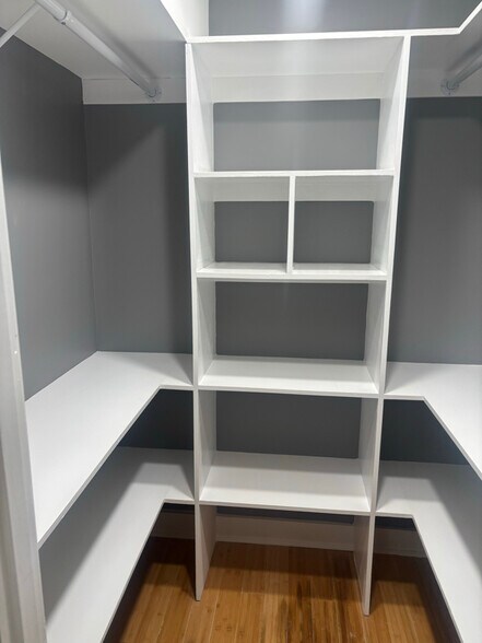 Building Photo - 2351 16th St SE