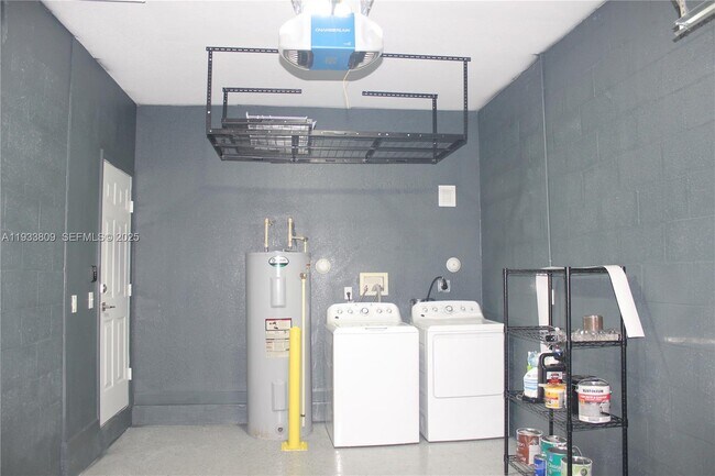 Building Photo - 3558 NW 29th Ct