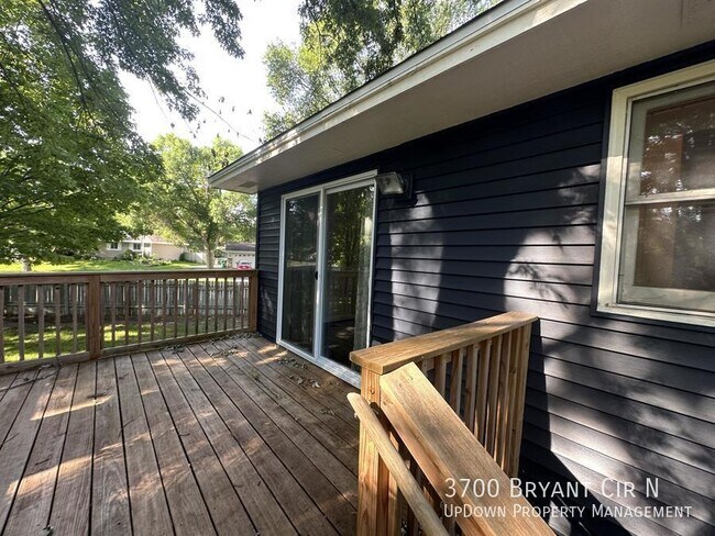 Building Photo - 3700 Bryant Cir