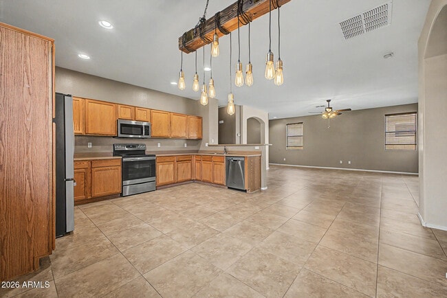 Building Photo - 16671 N 169th Ave