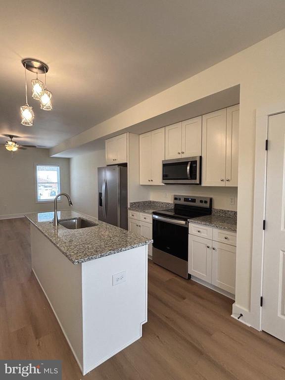 Building Photo - 113 W North St