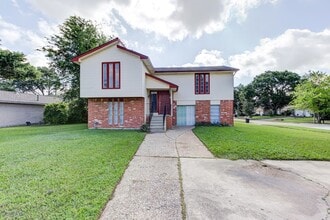 Building Photo - 15902 Timber Valley Dr