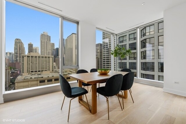 Building Photo - 403 N Wabash Ave