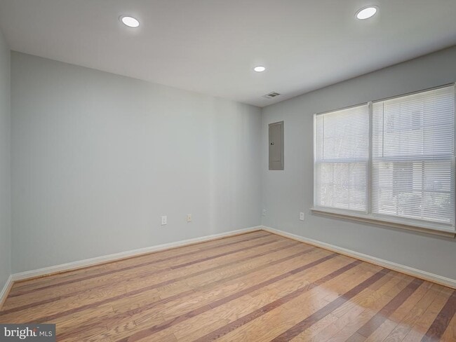 Building Photo - 12139 Amber Ridge Cir