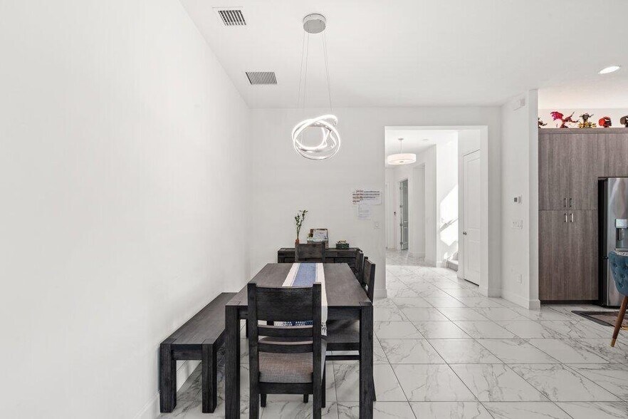 Building Photo - 13185 Mount Columbia Terrace