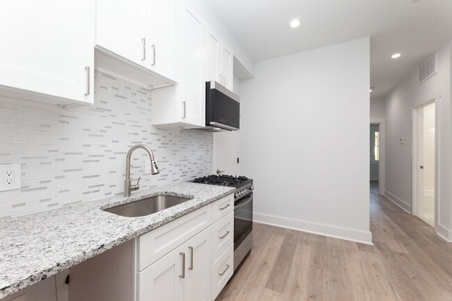 Building Photo - 212 Upshur St NW