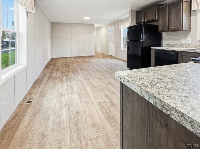 Building Photo - 645 Kilkenny Dr