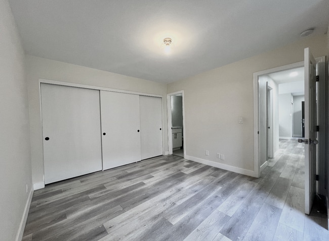 Building Photo - 806 Coriander Dr