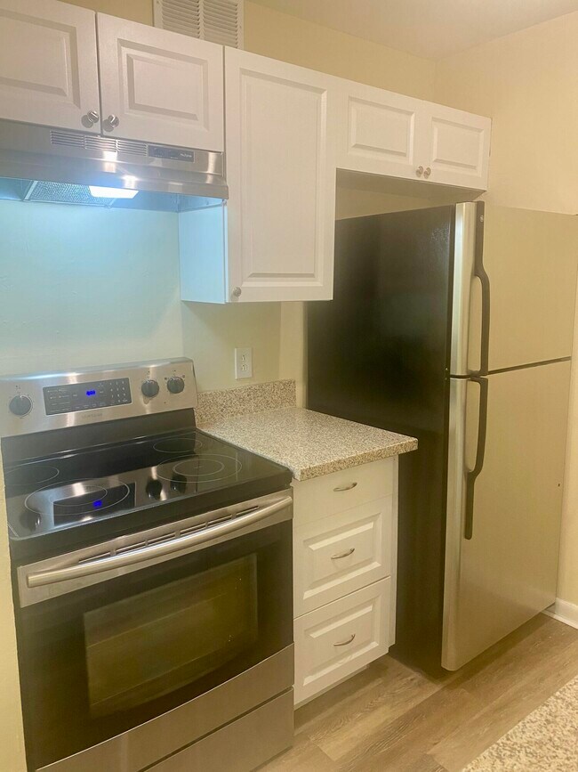 Building Photo - 1500 N Congress Ave