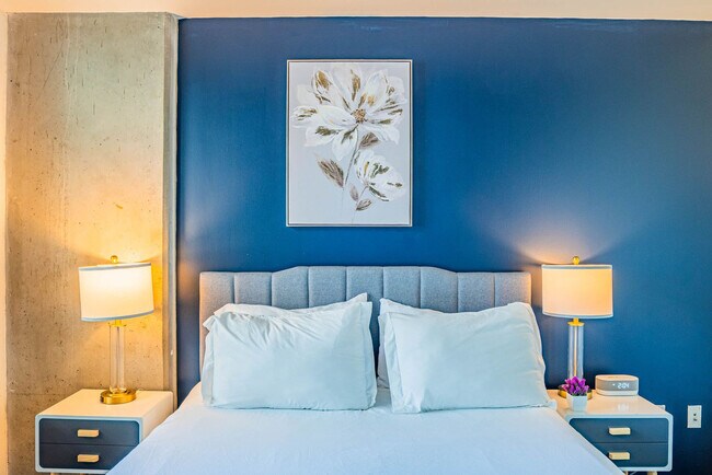 Building Photo - 915 N 4th St