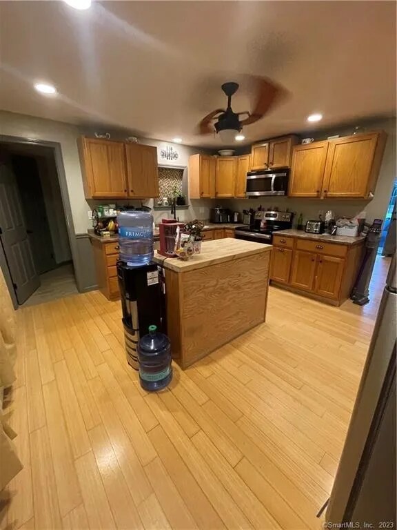 Building Photo - 23 St James Row