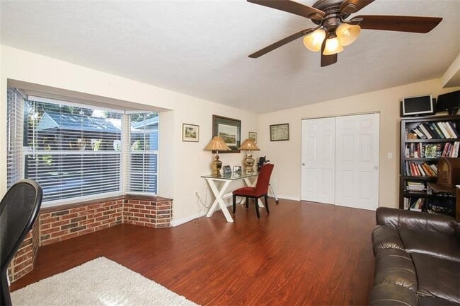 Building Photo - 2060 Sunnyside Pl
