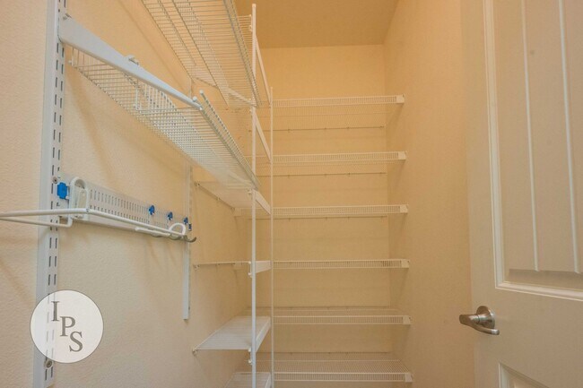 Building Photo - Harlan Ranch Clovis Home, 3BR/2BA, Amazing Community - Lots of Amenities!