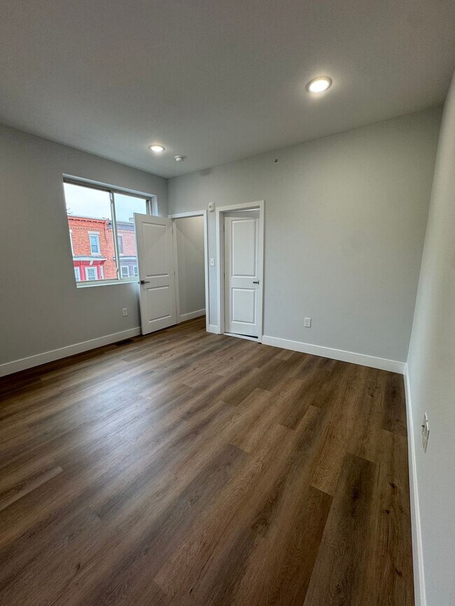 Building Photo - 3263 N 13th St