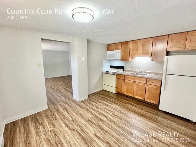 Building Photo - 671 Country Club Rd