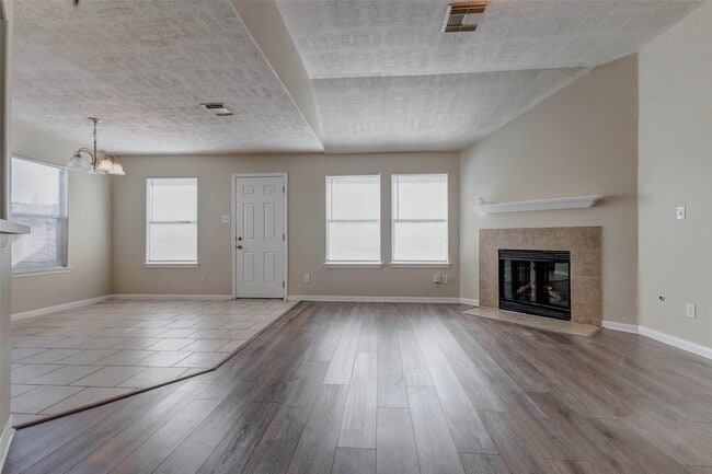 Building Photo - 3434 Fiorella Way