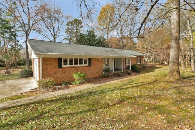 Building Photo - 1116 Reverdy Ln