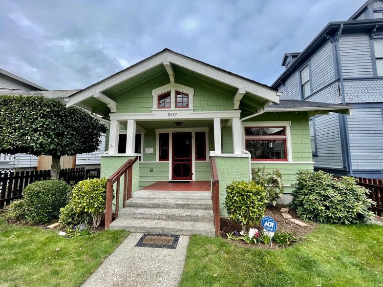 Primary Photo - 807 N L St