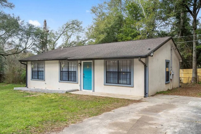 Building Photo - 2001 N 61st Ave