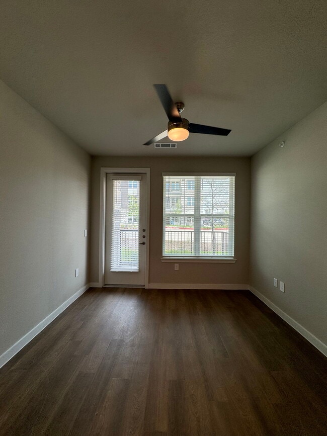 Building Photo - 3521 James Pitts Dr