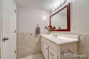 Building Photo - 381 S Ames St