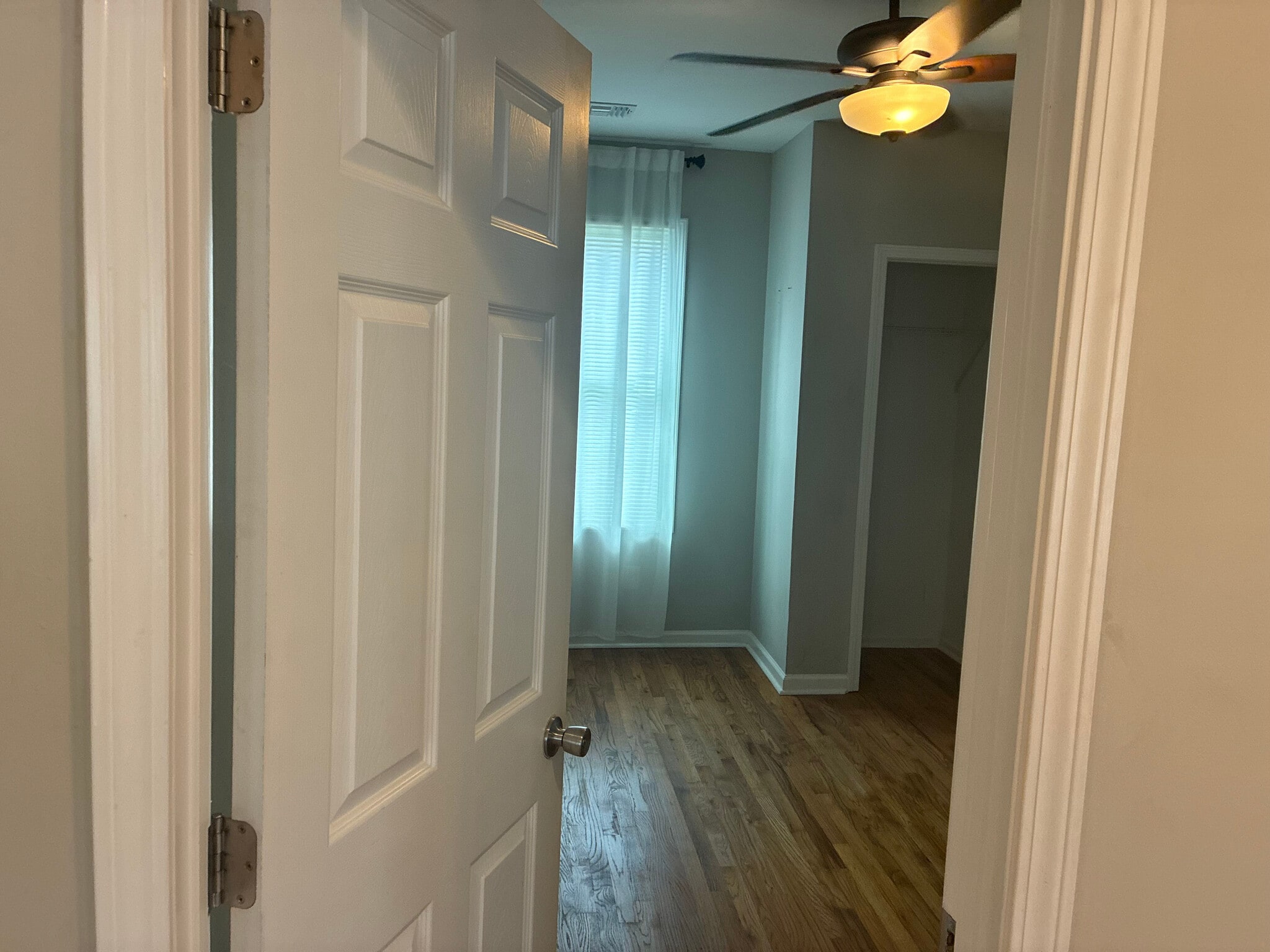 Building Photo - Room in House on Mayson Turner Rd NW