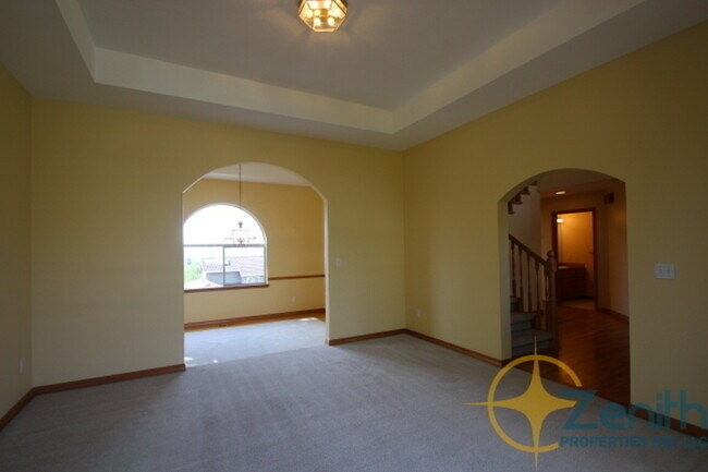 Building Photo - 2914 NW 9th Ave