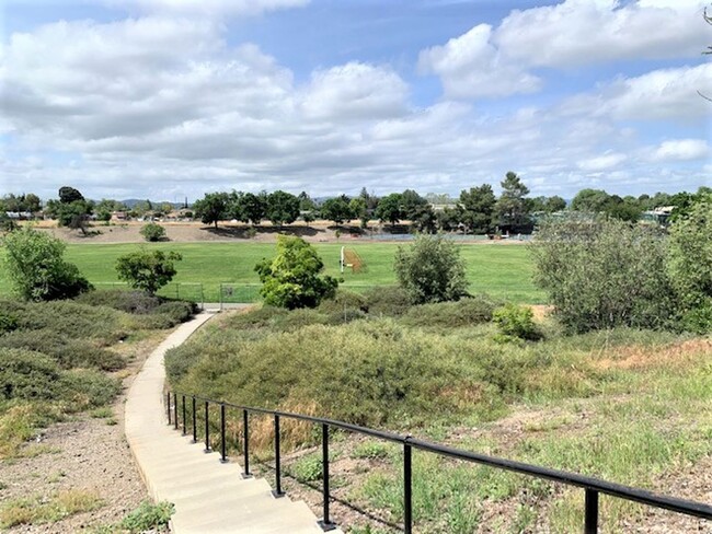 Building Photo - Lovely 1 Bed 1 Bath Home in Livermore Downs!