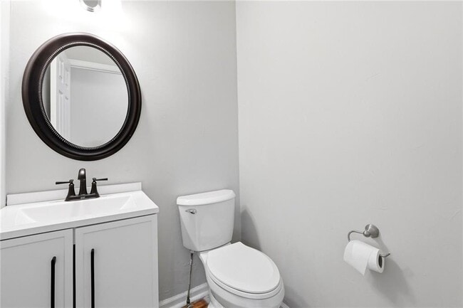 Building Photo - 220 Clipper Bay Dr