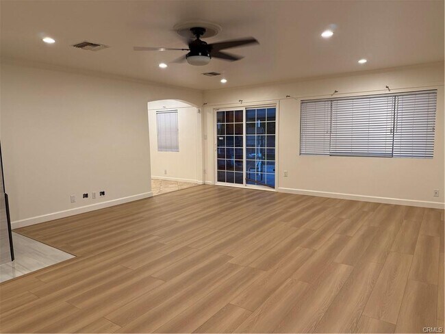 Building Photo - 20430 Lanark St