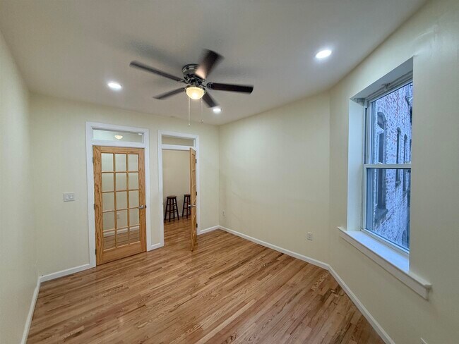 Building Photo - 301 79th St