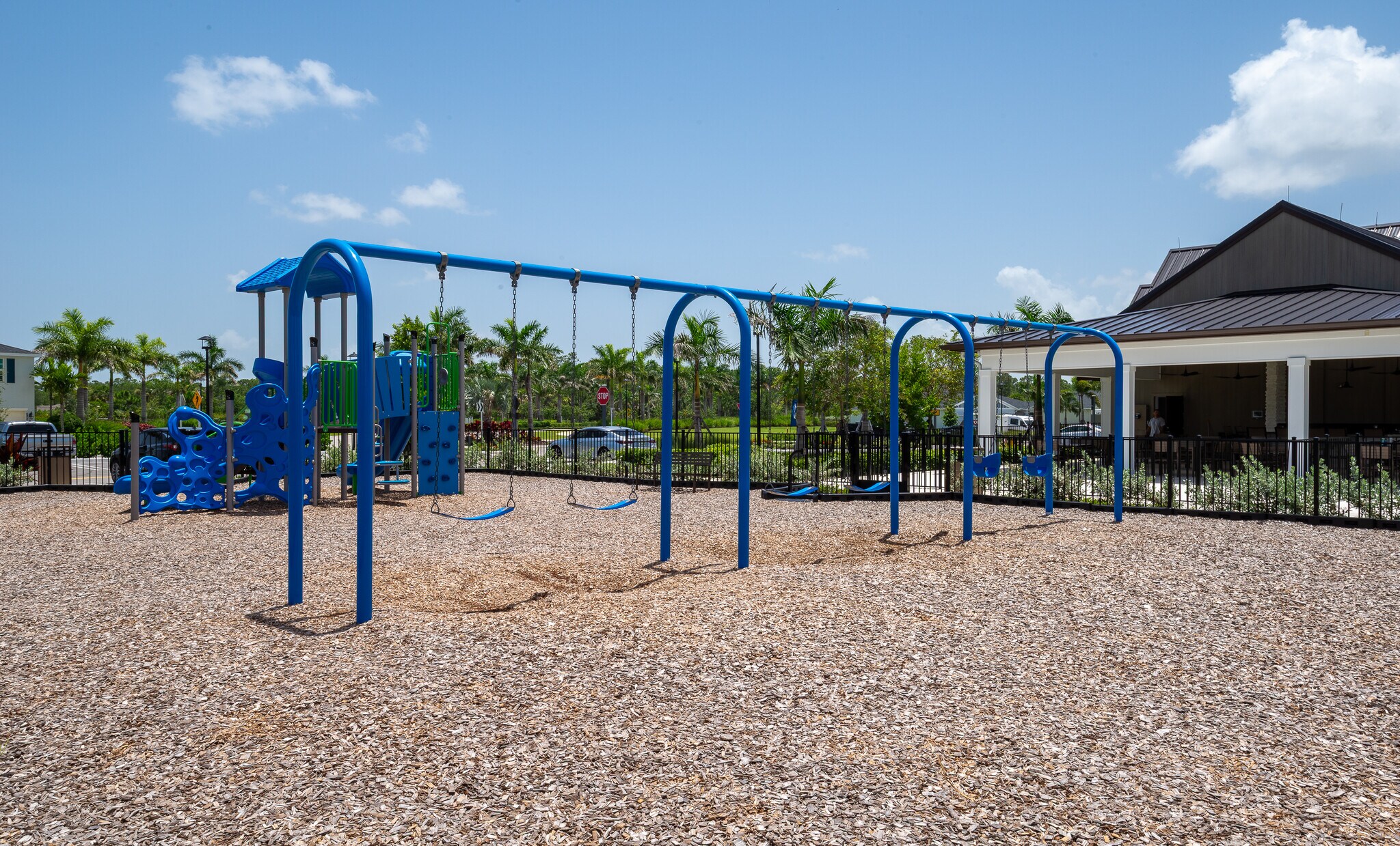 Building Photo - 6378 NW Windwood Way
