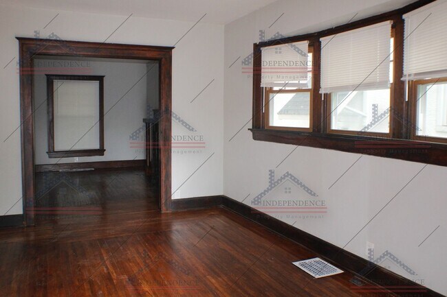 Building Photo - Illinois Estate: New Year, New Home: 50% O...