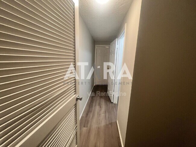 Building Photo - 4247 S Hwy 89